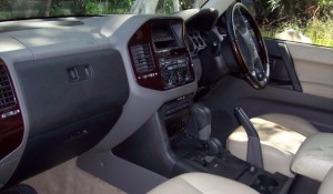 Mitsubishi Pajero - Hire 4WD Noosa Mitsubishi Pajero - Hire 4WD Noosa